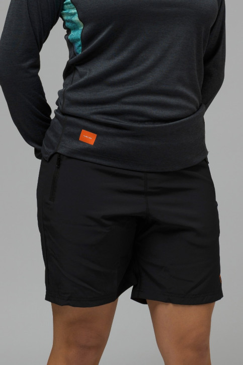 Women's 8 Inch Coaches Shorts Black